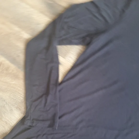 Rock & Republic Black Cold Shoulder Top with Stud Accents - Picture 6 of 7